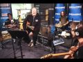 Eddie Vedder Calls Willie Nelson Live on SiriusXM's Willie's Roadhouse
