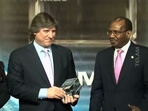 Boudou recibió en Ginebra un premio a la Presidenta por su aporte a la revolución digital.