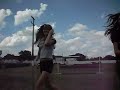 Tati e Pri pulando