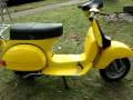 videos de Yellow vespa p200e