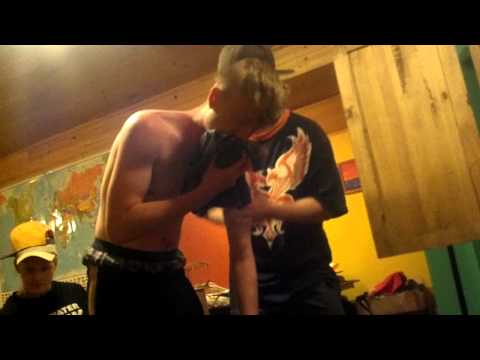 how to locate dislocated shoulder