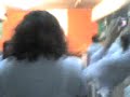 LE ENTREGAN LA BANDERA A CAMII