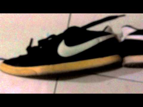 how to whiten soles of shoes