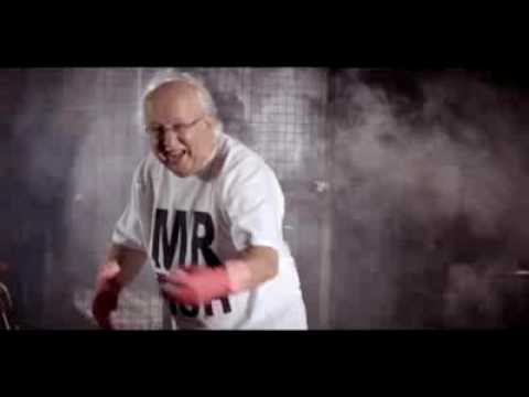 Fight with snowballs