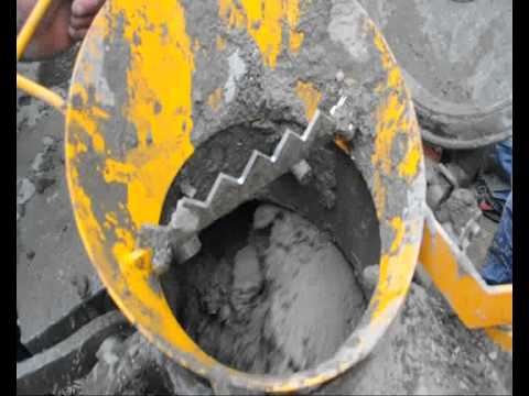 Pompe a béton -TRANSMAT27.45 TURBOSOL .wmv