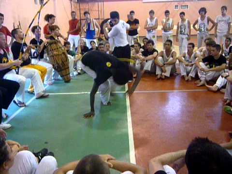 capoeiracamp - Capoeira camp 2011: Pequeno e Mestre Poncianinho Israel Capoeira cdo.