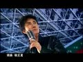 wei le shi yue liu hao na yi tian
wo zou pian le ji tie re nao de jie
zhi wei le xun zhao yi fen li wu, ni xi huan de sheng ri li wu
jiu zai ni sheng ri de na yi tian
wo ba li wu song dao ni jia man qian
ni shuo bu bi le
bu shi shuo hao le, yi fen shou le ma
ni ceng shuo guo fen shou, hou hai ke yi zuo peng you
wo song ni li wu ni que bu jie shou
hai jiao wo wang le ni, cong ci bu yao zai lian luo
rang pi ci dou kuai le
ni ceng shuo guo fen shou hou hai ke yi zuo peng you
wo song ni li wu ni que bu jie shou
hai shuo wo hui zhao dao ling yi ge, bi ni geng hao de nu ren
ci ke zai ye ren bu zhu ,yan lei bu jin de hua luo
chan dou de shuang shou, peng zhe li wu wang hou zou
ba li wu liu zhe gei ta geng shi he