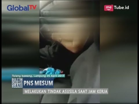 Download Video Video Amatir, Penggerebekan PNS yang Mesum di Dalam Mobil - BIS 26/04 Download Video Video Amatir, Penggerebekan PNS yang Mesum di Dalam Mobil - BIS 26/04