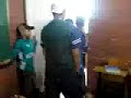 Professora chega todo mundo sai correndo
