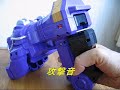 仮面ライダーキバより、ドッガフォーム用アイテム、ドッガハンマーのなりきり玩具です。『３つのモードに大胆変形！！』がキャッチコピーで、単４電池×２本使用（別売り）です。