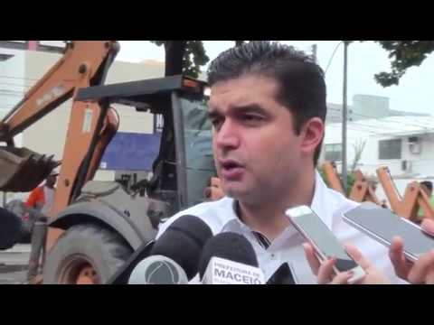 Rui Palmeira vistoria obras de desobstrução de galerias