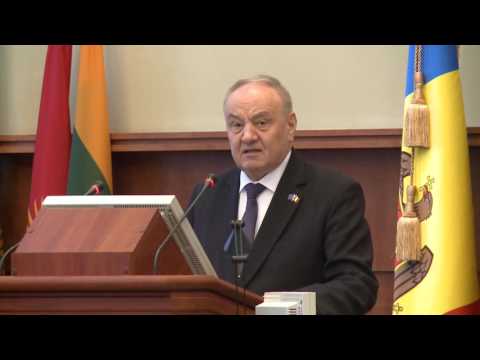 Președintele Timofti  a participat la ceremonia de detașare a contingentului Armatei Naționale în misiunea KFOR