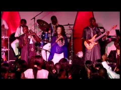 TITI - Le Ndéweneul de TITI ( INTEGRALE ) Rejoignez nous sur: Google+ - http://gplus.to/PrinceArtsMusic Facebook - https://www.facebook.com/PrinceArtsMusic Twitter ...