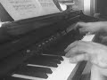 Piano Watching lara Yann Tiersen (by malou)