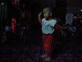 nhat shakin his thang