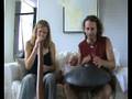 Didgeridoo & Hang Panart Baby Jam 1 WWW.ECOLICIOUSFAMILYONWHEELS.COM Lies Beijerinck & David Samson