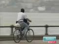 L'emergenza rifiuti a Napoli L'emergenza rifiuti a Napoli
