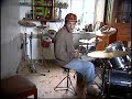 solo-de-bateria-com-vassourinhas-por-gustavo-teixeira.html