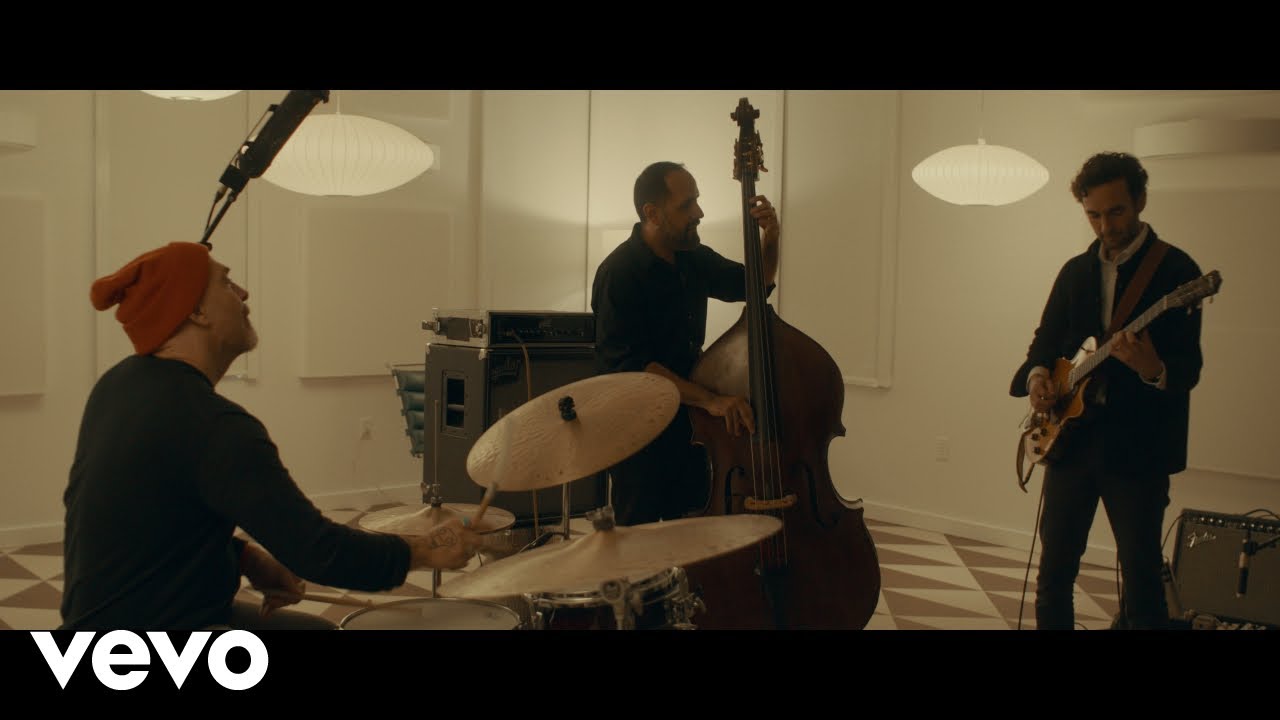 Julian Lage - "Fairbanks"MVを公開 新譜アルバム「View With A Room」2022年9月16日発売 thm Music info Clip
