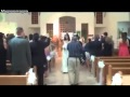 Video Divertente - Fotografo Cade In Chiesa