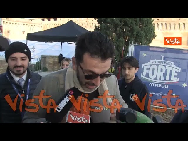 Buffon: "Meloni rappresenta nel modo migliore la nostra nazione, governa da tanto"