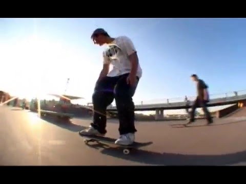 BMX BIKES TRICKS STUNTS CRASHES