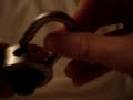 Lockpicking: How to use a shim