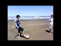 Futbol tenis en la playa