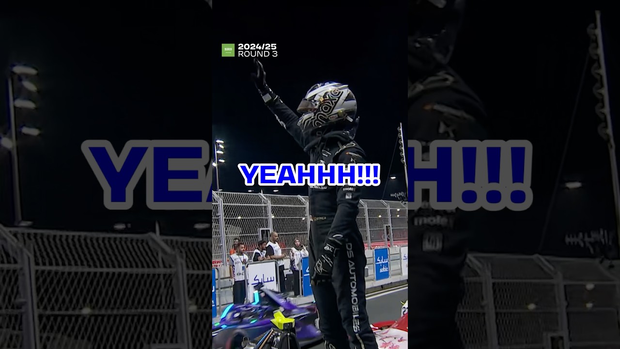 Winning on the LAST lap of the race 😱 #JeddahEPrix #FormulaE #Motorsport #Racing