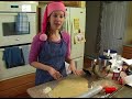Rolled Sugar Cookie Recipe : How to Use Metal Cookie Cutters