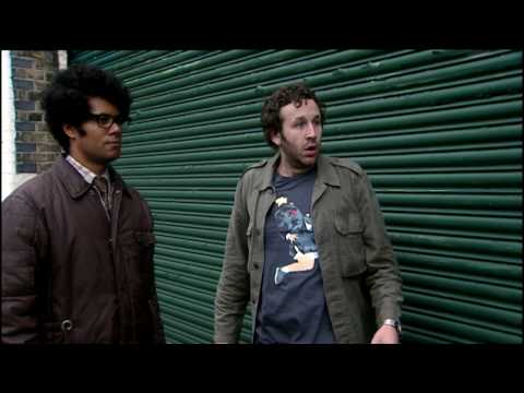 Moss and Roy kiss: Commentary from Graham Linehan