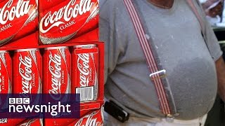 Diretor da Coca-Cola na Europa é confrontado sobre a quantidade de açúcar contido na bebida