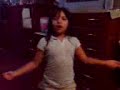 LA NENE  bailando