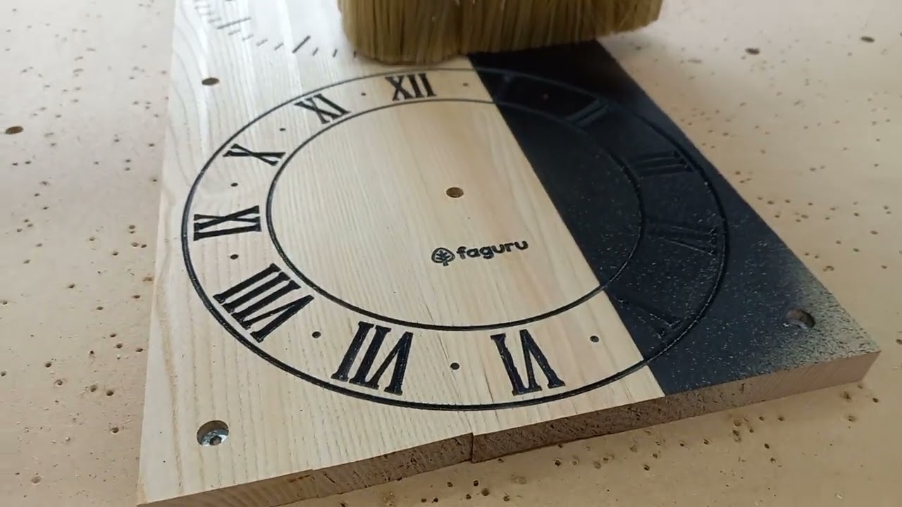 Faguru falióra készítés festett számokkal (részlet)