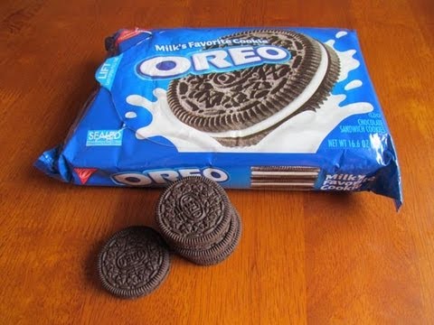 April Fools 2013 - Oreo filled with toothpaste