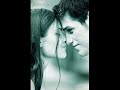 es una cancion muy bonita con imagenes k mas o menos van describiendo todo lo que cuenta la cancion...esto esta dedicado en especial amis amigos..y al que le guste....ademas d la gente k pone ay espra mas gente como bea,irene...