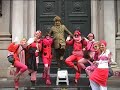 roze draad tijdens chrysostomos in Sint-Ritacollege roze draad tijdens chrysostomos in Sint-Ritacollege
