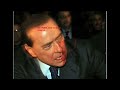 Piccoli grandi dubbi sull'aggressione a Berlusconi.mp4