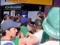 Jogadores e comiss�o t�cnica do Coritiba brigam com torcedor