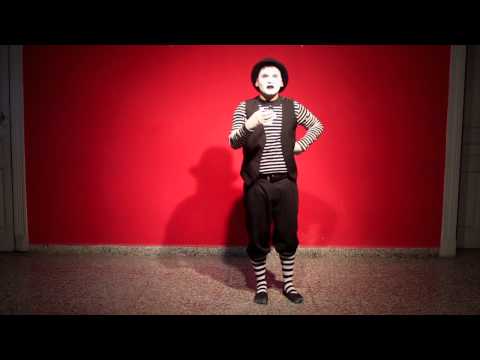 One day with Pippo, the mime. Act 1