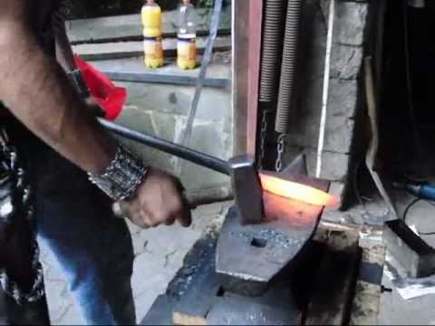 Schmiedeanleitung Schlosserhammer ohne Musik