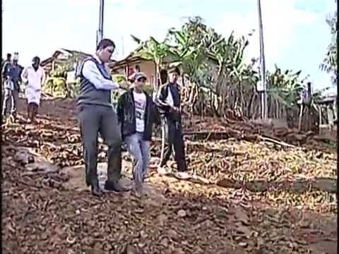 Moradores de Uraí fecham PR-442 por seis horas em protesto por falta de esgoto