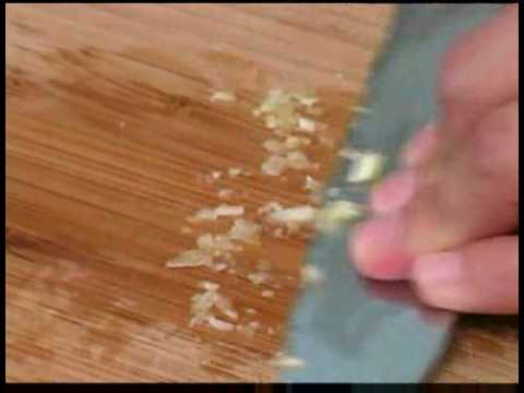 Cooking Tips: How to crush garlic