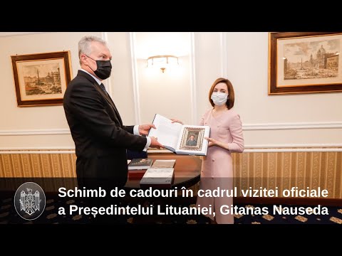 Președinții Maia Sandu și Gitanas Nauseda au făcut schimb de cadouri
