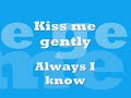 avril lavigne - HOT - with lyrics