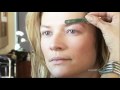 How To Tweeze Your Eyebrows