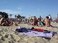 en la playa con carmen y juan