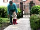 Sophia in giardino 2