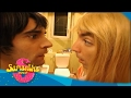 Samantha Oups ! Samantha fait son grand ménage