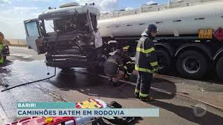 Acidente entre dois caminhões se na rodovia deputado Leônidas Pacheco Ferreira, entre Bariri até Jaú